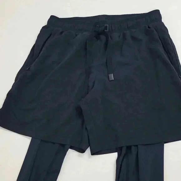 Alo YogaStability 2-in-1 Layered Pant - Picture 4 of 11